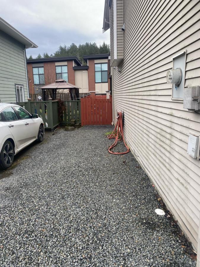 1 Bedroom Suite In Langford. Victoria Exterior foto